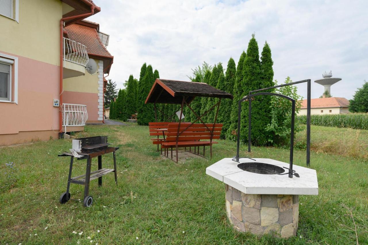 Apartament Art Eden Hajdúszoboszló Zewnętrze zdjęcie
